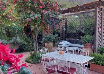 Casa indipendente Napoli (zona Montecalvario) - foto 3