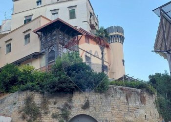 Casa indipendente Napoli (zona Montecalvario) - foto 25