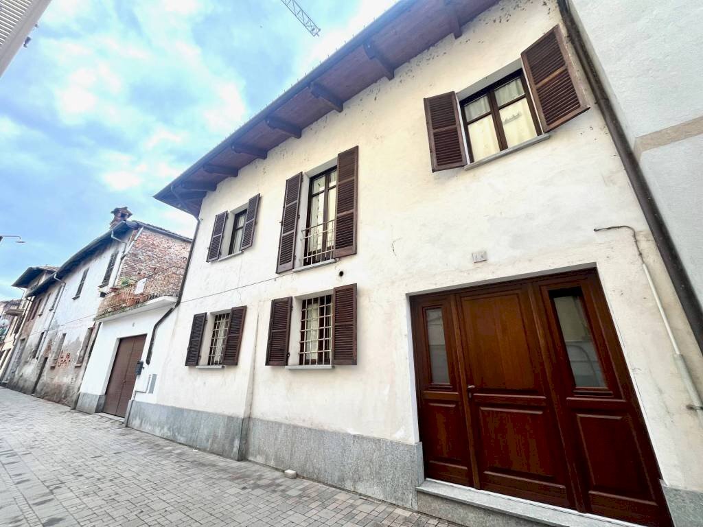 Facciata - Villa via Spanzotti, 21, Carmagnola - foto 2