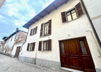 Facciata - Villa via Spanzotti, 21, Carmagnola - foto 2