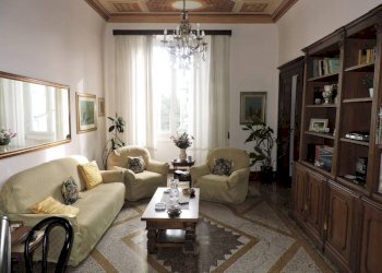 Salone - Appartamento piazza Nicolò Montano, 2a, Genova (zona Sampierdarena) - foto 5