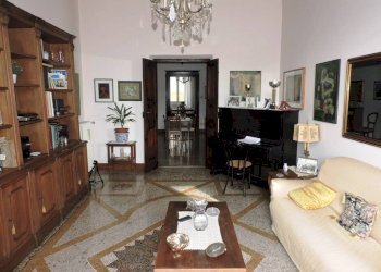 Salone - Appartamento piazza Nicolò Montano, 2a, Genova (zona Sampierdarena) - foto 6