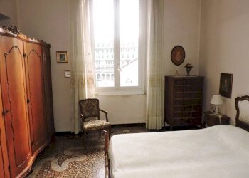 Camera da letto - Appartamento piazza Nicolò Montano, 2a, Genova (zona Sampierdarena) - foto 14