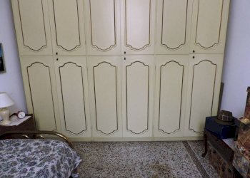 Camera da letto - Appartamento piazza Nicolò Montano, 2a, Genova (zona Sampierdarena) - foto 18