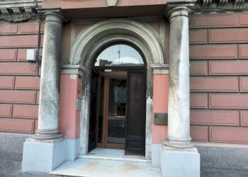 Facciata - Appartamento piazza Nicolò Montano, 2a, Genova (zona Sampierdarena) - foto 27