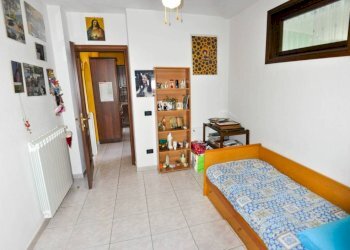 Camera da letto - Quadrilocale via Chiaverano, 78, Cascinette d'Ivrea - foto 9