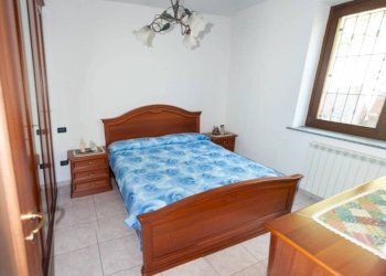 Camera da letto - Quadrilocale via Chiaverano, 78, Cascinette d'Ivrea - foto 12