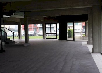 Immagine10.jpg - Locale Commerciale Collecchio - foto 25