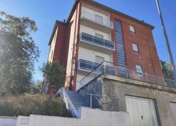 WhatsApp Image 2022-09-27 at 16.34.11.jpeg.jpg - Appartamento Fornovo di Taro - foto 1