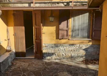 esterna 3.jpeg - Porzione di casa Varsi - foto 2