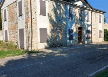 bc69bd69-8976-49d5-9cb2-e43aadaf3785.JPG - Porzione di casa Fornovo di Taro - foto 3