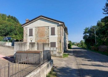 5062cd02-84ec-445a-a03e-fa880a42ee05.JPG - Porzione di casa Fornovo di Taro - foto 6