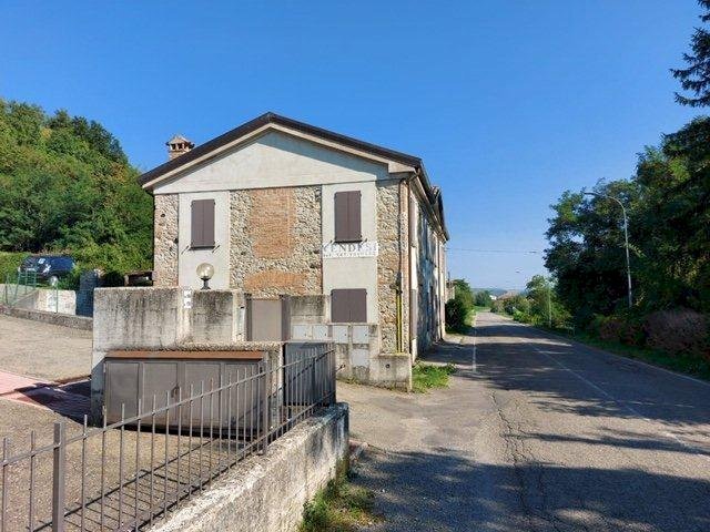 5062cd02-84ec-445a-a03e-fa880a42ee05.JPG - Appartamento Fornovo di Taro - foto 3