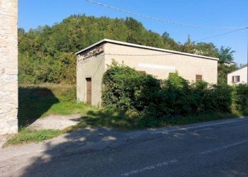 40f021ea-3c37-4cd2-bdaf-4ad5be94a88a.JPG - Appartamento Fornovo di Taro - foto 11