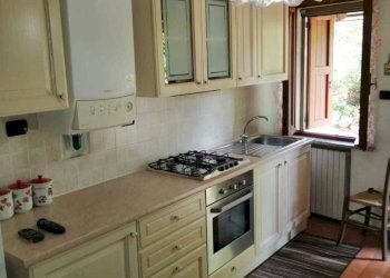 9C5A08B7-8378-49BF-A423-90FA32DFAF48.jpeg - Trilocale Varano de' Melegari - foto 2