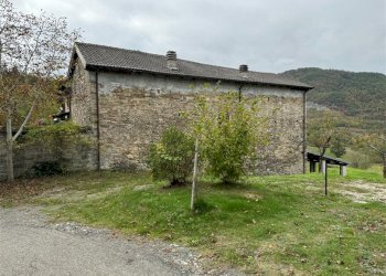 Casale Frazione ossella, Valmozzola - foto 15