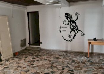 Stanza non arredata - Ristorante via Giuseppe Badino, 23, Mignanego - foto 4