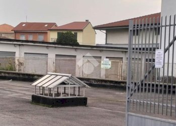 Posto Auto Via Alba, Rivalta di Torino - foto 7