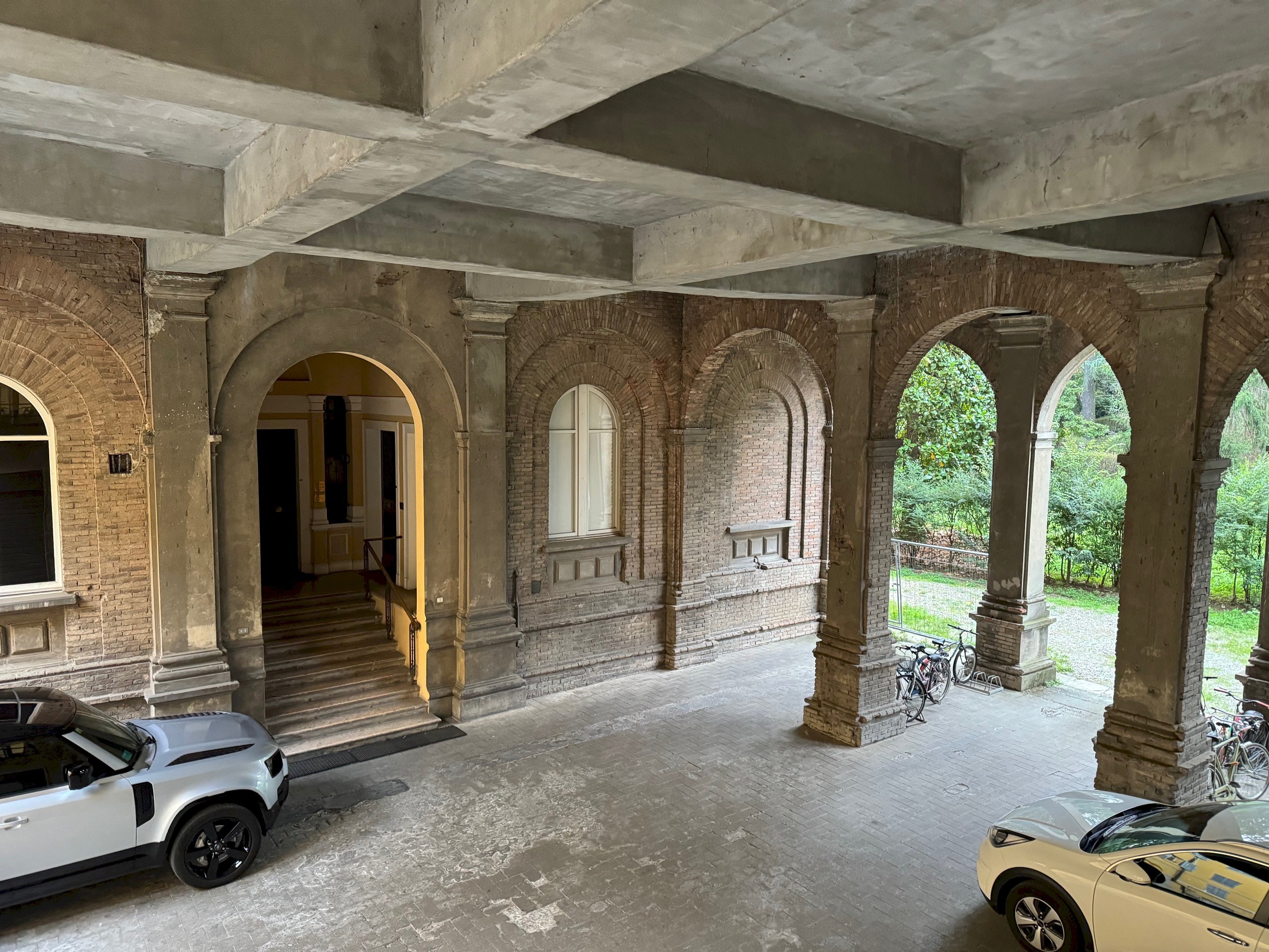 Vista - Bilocale Via Ganaceto, Modena (zona Centro Storico) - foto 3