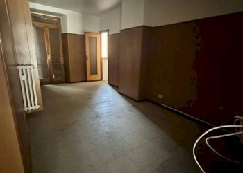 Stanza non arredata - Negozio via G. F. Medail, 98, Bardonecchia - foto 12