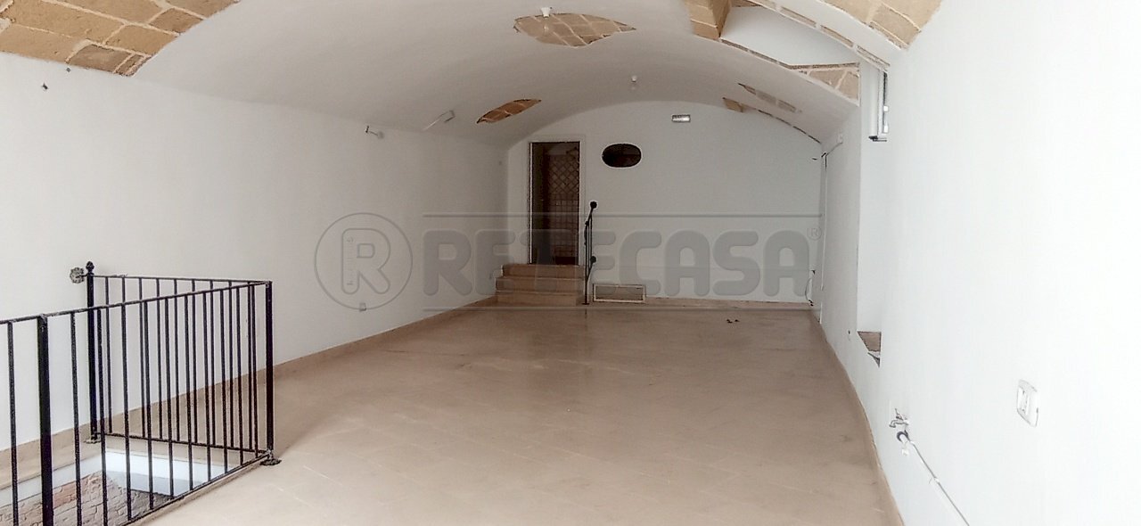 5.jpg - Locale Commerciale Via Incrociata 2, Gallipoli - foto 2