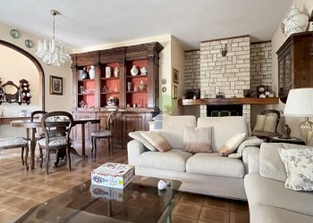 Salone - Locale Commerciale Via dell'INdustria 22, Rosignano Marittimo - foto 12