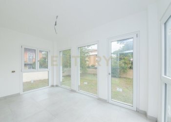 27.jpg - Villa Via della Marranella di Marino 94, Roma - foto 23