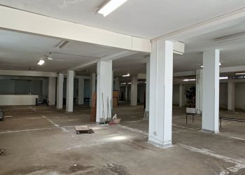 IMG20241026105540.jpg - Magazzino Via del Progresso, Lamezia Terme - foto 3