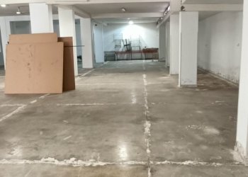 IMG20241026105611.jpg - Magazzino Via del Progresso, Lamezia Terme - foto 5