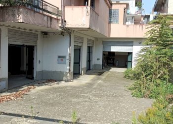 IMG20241026110014.jpg - Magazzino Via del Progresso, Lamezia Terme - foto 12