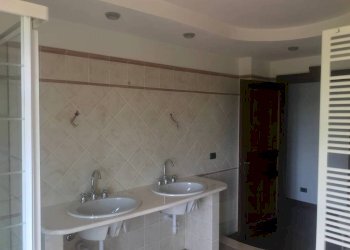 Bagno - Villa strada Pennaccini, Bra - foto 7