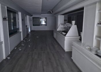 Shop viale dei promontori, Roma - photo 7