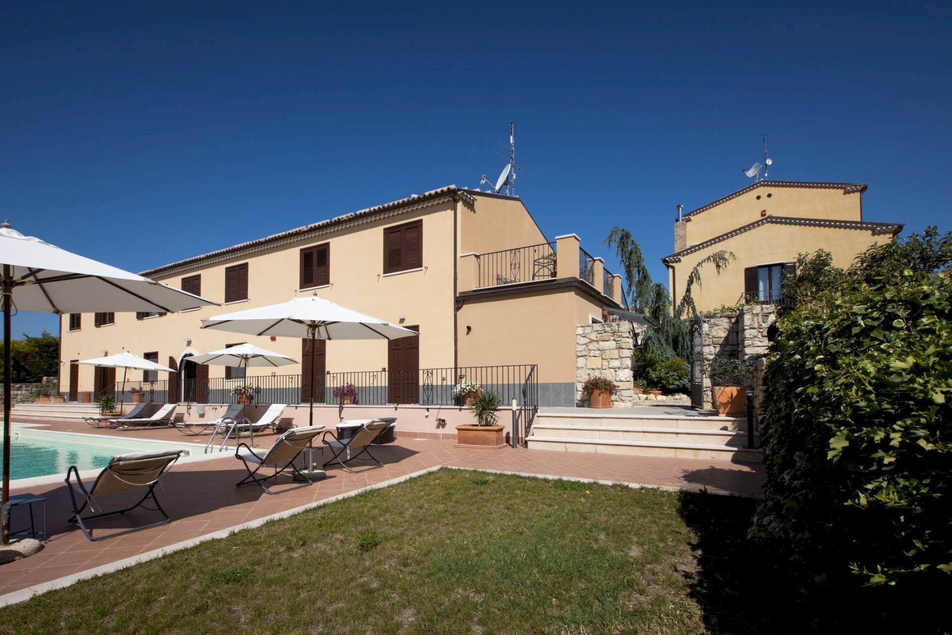 Attività Commerciale CONTRADA DI PEZZE CORUNDOLI, Montecilfone - foto 3