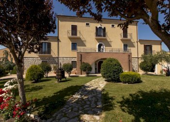 Attività Commerciale CONTRADA DI PEZZE CORUNDOLI, Montecilfone - foto 4