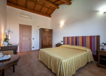 Attività Commerciale CONTRADA DI PEZZE CORUNDOLI, Montecilfone - foto 14