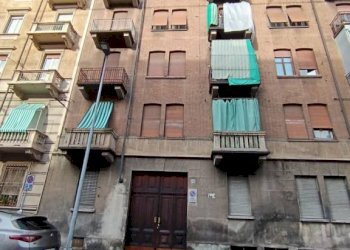 Facciata - Box corso Giulio Cesare, 151, Torino - foto 1