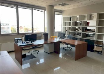 Stanza arredata - Office strada del Drosso, 33, Torino (neighborhood Mirafiori Sud) - photo 5