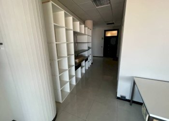 Cortile interno - Office strada del Drosso, 33, Torino (neighborhood Mirafiori Sud) - photo 11