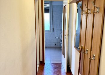 IMG_9868.jpeg - Trilocale Via Giuseppe Garibaldi, Riva Ligure - foto 5