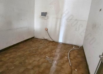 IMG-20241029-WA0092.jpg - Magazzino Selargius - foto 4