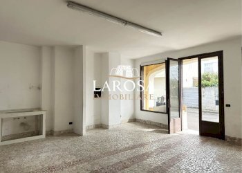 5.jpg - Four-room apartment Vernole - photo 29
