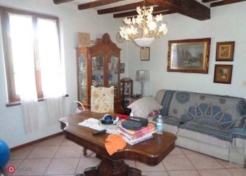 1121a7ed772ca9761a0be3aa5981e41b.jpg - Villa Fornovo di Taro - foto 6