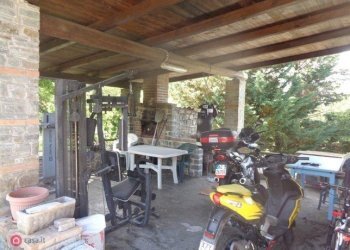 e42e58abec1a219a1c973c2d2c27c3eb.jpg - Villa Fornovo di Taro - foto 14