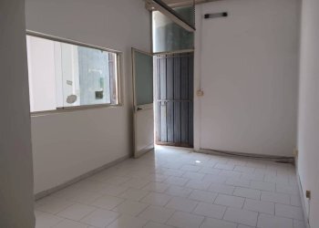 Magazzino via Giustino Fortunato, Baronissi - foto 1