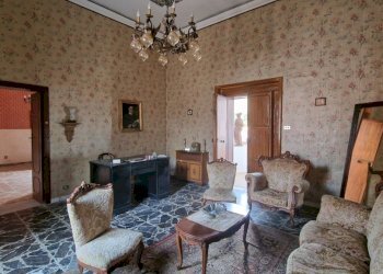 Palazzo Storico Camigliano - foto 9