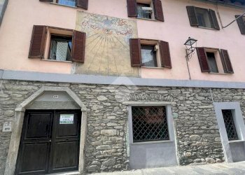 Three-room apartment Via Pierre Antoine Mons. Dauphin, Nus - photo 24