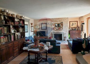 Villa Unifamiliare Piazza Antonio Valentini, Manziana - foto 1