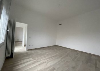 Camera da letto - Villa via Belfiore, Ravenna - photo 8