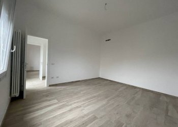 Camera da letto - Villa via Belfiore, Ravenna - photo 9