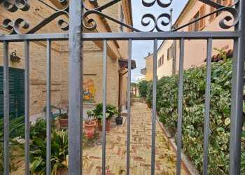 img-20240212-wa0002 - Semi-detached Villa Osimo - photo 4